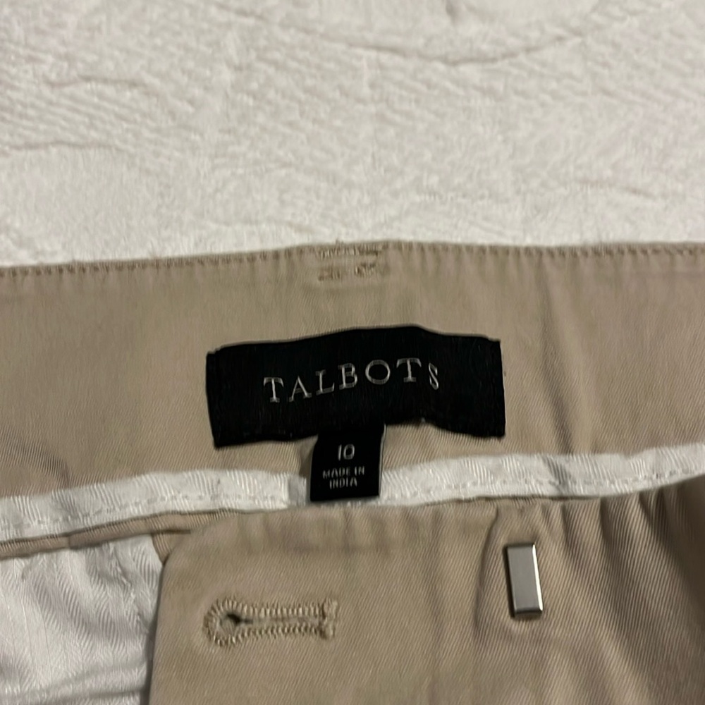 Talbots cotton beige shorts size 10 in great condition - Picture 5 of 5